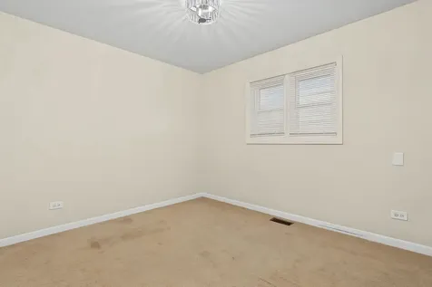 2826 186TH Street Lansing IL 60438
