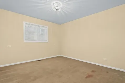 2826 186TH Street Lansing IL 60438