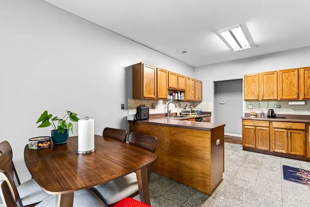 7410 Lincoln Avenue Skokie IL 60076