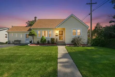 6743 106TH Place Chicago Ridge IL 60415