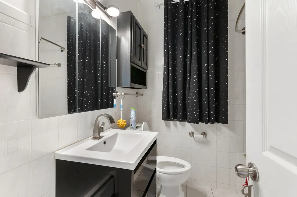 1534 East 86th Place Chicago IL 60619