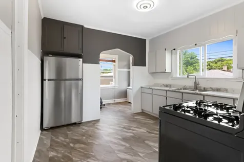 1534 East 86th Place Chicago IL 60619