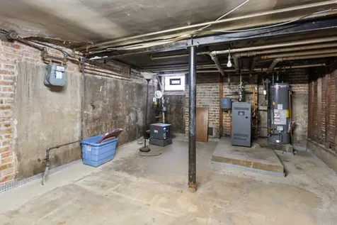 1534 East 86th Place Chicago IL 60619