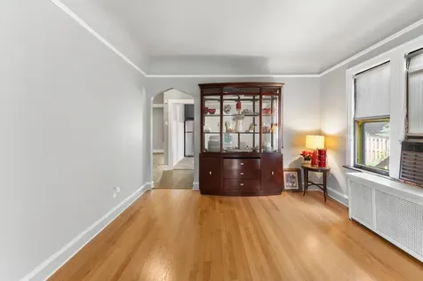 1534 East 86th Place Chicago IL 60619