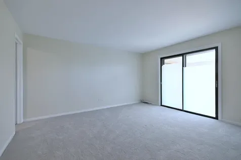 6221 North Niagara Avenue Chicago IL 60631