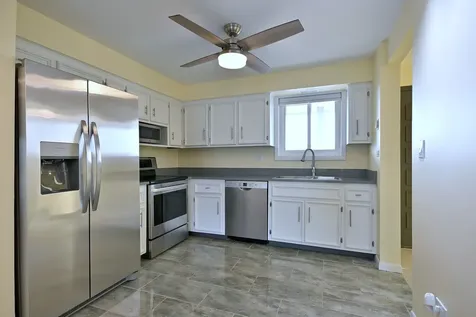 6221 North Niagara Avenue Chicago IL 60631