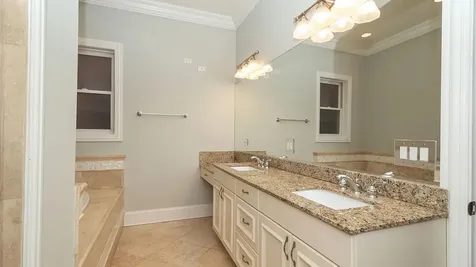 3929 North Western Avenue Chicago IL 60618