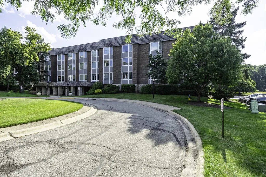 2600 Windsor Mall Park Ridge IL 60068