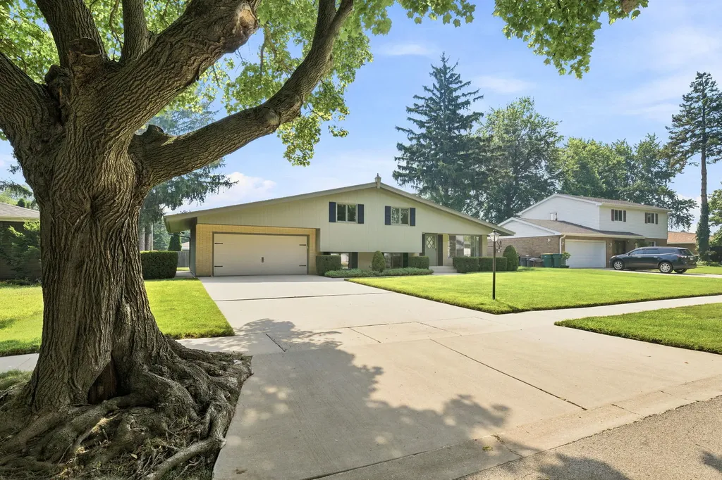 612 Bethel Drive Joliet IL 60435