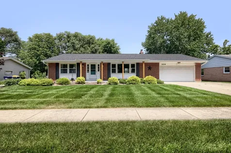 1434 Maple Lane Elgin IL 60123
