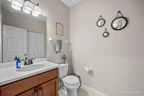 1284 West Lake Drive Cary IL 60013