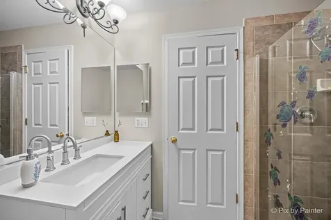1284 West Lake Drive Cary IL 60013