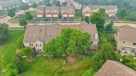 1284 West Lake Drive Cary IL 60013