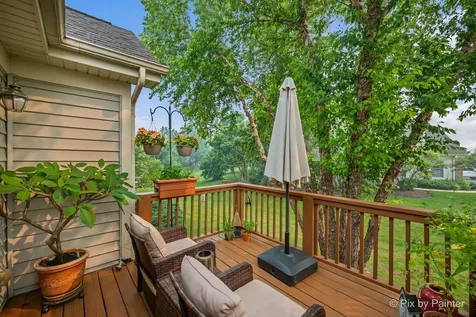 1284 West Lake Drive Cary IL 60013