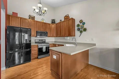 1284 West Lake Drive Cary IL 60013