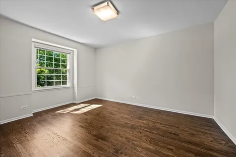 1675 Sherwood Road Highland Park IL 60035