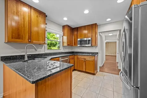 1675 Sherwood Road Highland Park IL 60035