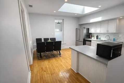 736 South Oakley Boulevard Chicago IL 60612