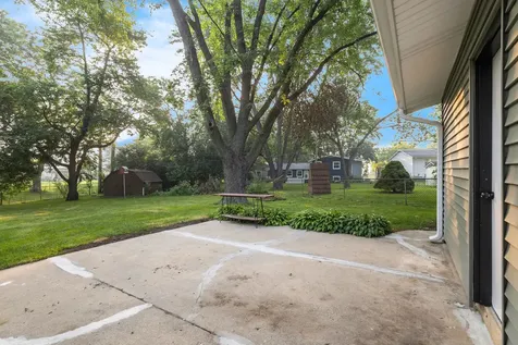 7979 Huntington Circle N Hanover Park IL 60133