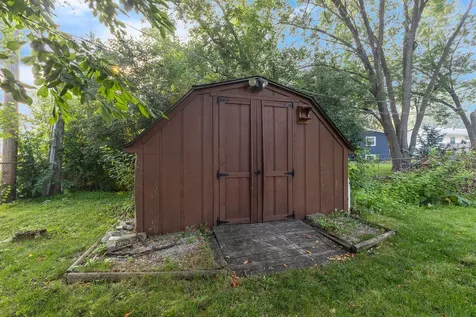 7979 Huntington Circle N Hanover Park IL 60133