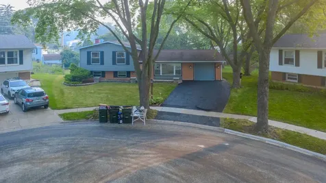 7979 Huntington Circle N Hanover Park IL 60133