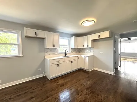 15711 Dixie Highway Harvey IL 60426