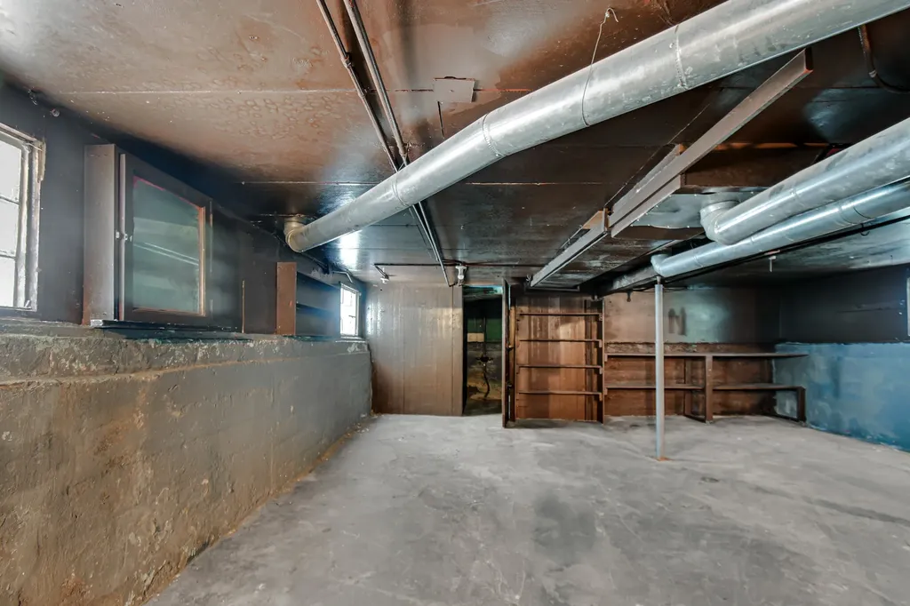 10243 South Parnell Avenue Chicago IL 60628