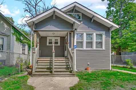 10243 South Parnell Avenue Chicago IL 60628