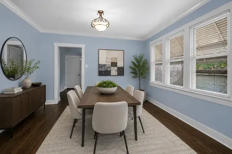 10243 South Parnell Avenue Chicago IL 60628