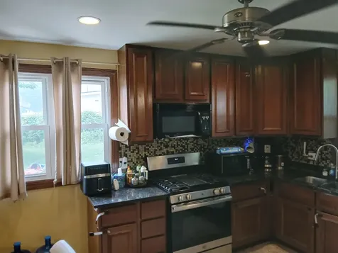 6810 West 95th Place Oak Lawn IL 60453