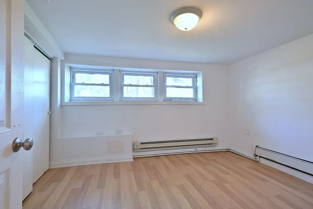 4703 West Parker Avenue Chicago IL 60639