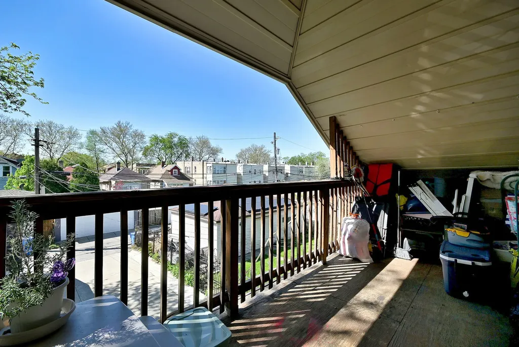 4703 West Parker Avenue Chicago IL 60639