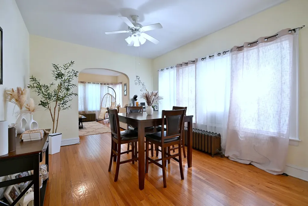 4703 West Parker Avenue Chicago IL 60639