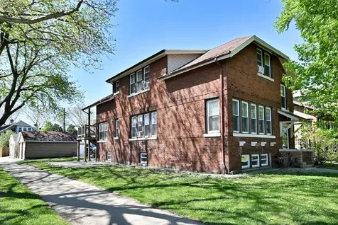 4703 West Parker Avenue Chicago IL 60639