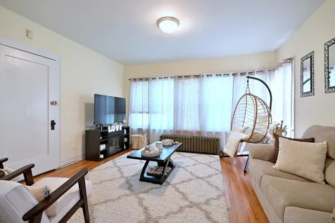 4703 West Parker Avenue Chicago IL 60639