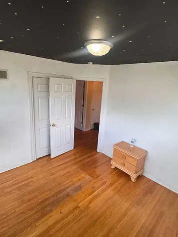 137 Linden Avenue Bellwood IL 60104