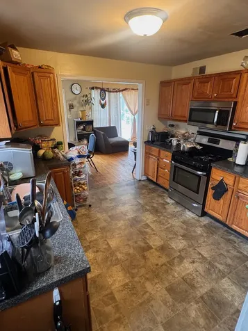137 Linden Avenue Bellwood IL 60104