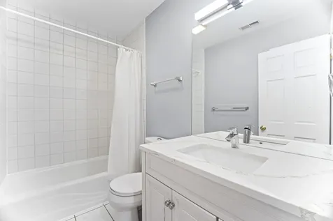 1339 East Central Road Arlington Heights IL 60005