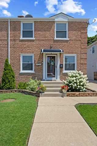 3723 North Pacific Avenue Chicago IL 60634