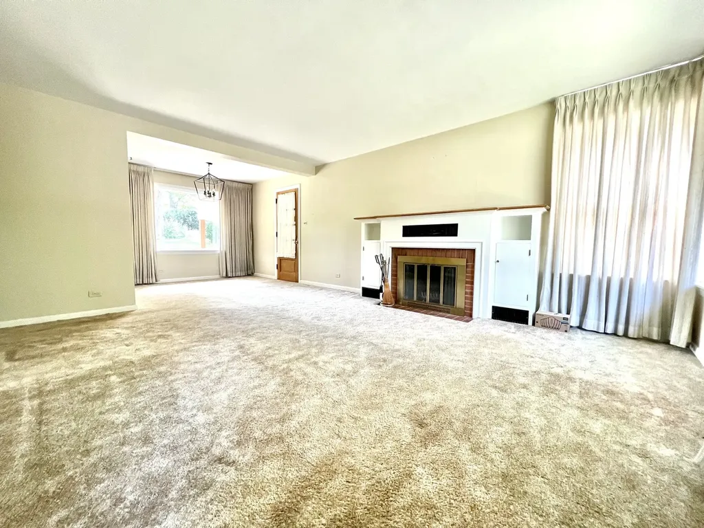4633 Oakwood Avenue Downers Grove IL 60515