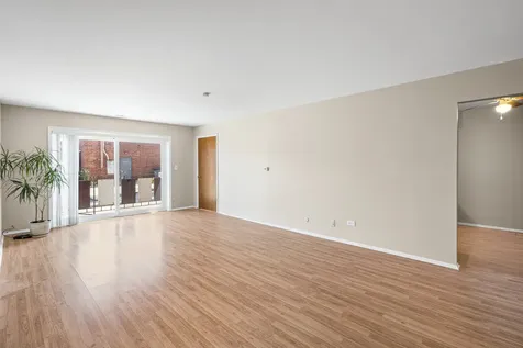 5005 Enfield Avenue Skokie IL 60077