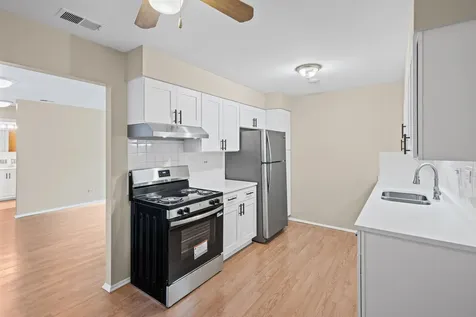 5005 Enfield Avenue Skokie IL 60077