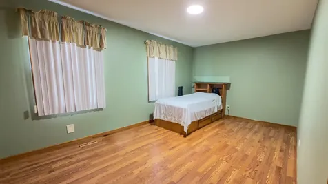10S168 Oneill Drive Burr Ridge IL 60527
