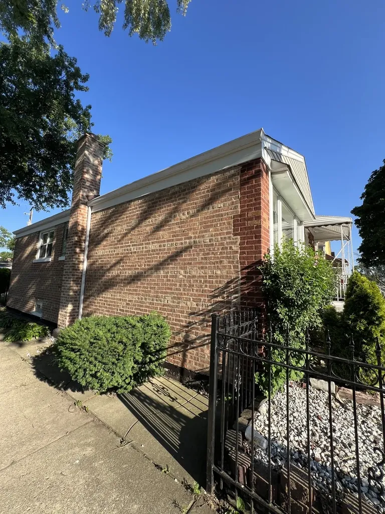 4501 South Lawler Avenue Chicago IL 60638