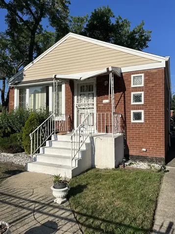 4501 South Lawler Avenue Chicago IL 60638