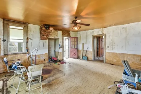 2737 East Indiana Avenue Beecher IL 60401