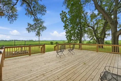 2737 East Indiana Avenue Beecher IL 60401
