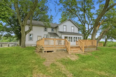 2737 East Indiana Avenue Beecher IL 60401