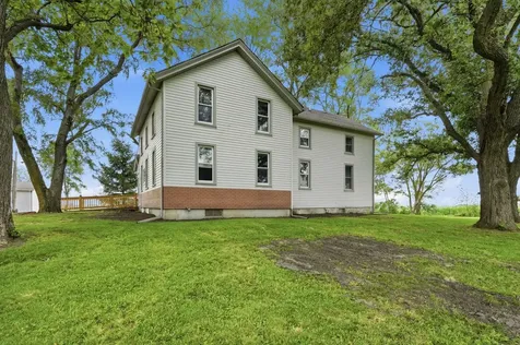 2737 East Indiana Avenue Beecher IL 60401
