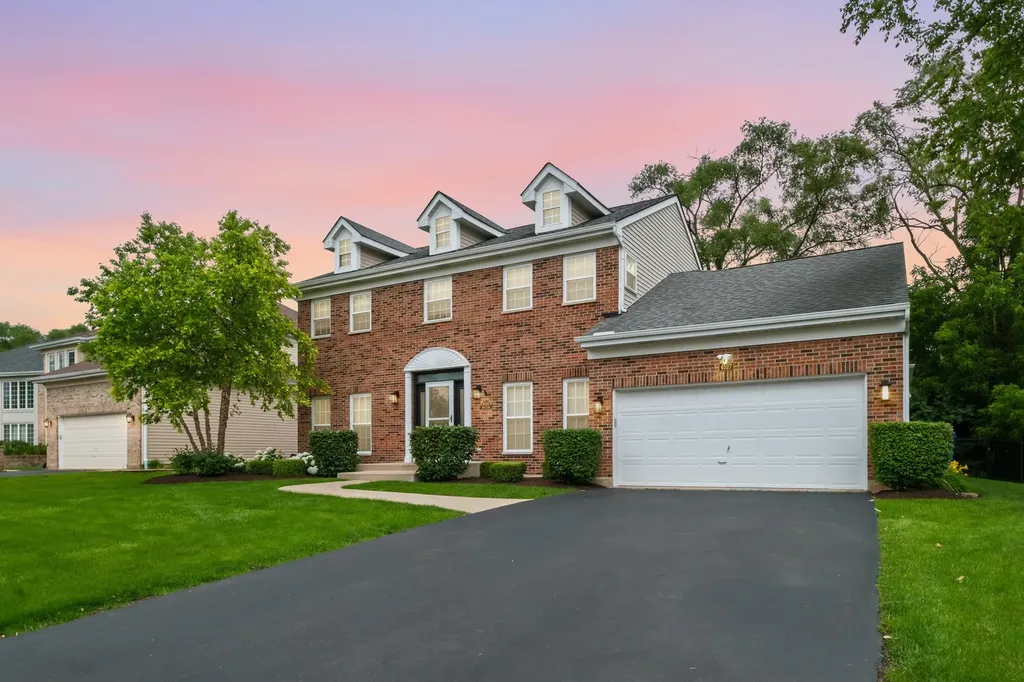 4527 Hatch Lane Lisle IL 60532